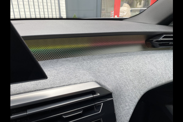Peugeot 3008 136pk Hybrid GT First Edition (Elektrische Klep - Stoel-/- stuurverwarming - Adaptieve Cruise Controle - Camera - Keyless Entry