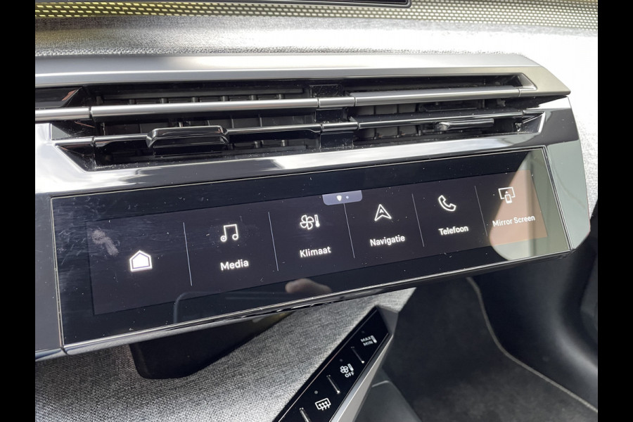 Peugeot 3008 136pk Hybrid GT First Edition (Elektrische Klep - Stoel-/- stuurverwarming - Adaptieve Cruise Controle - Camera - Keyless Entry