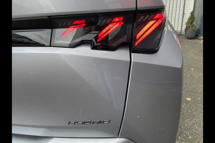 Peugeot 3008 136pk Hybrid GT First Edition (Elektrische Klep - Stoel-/- stuurverwarming - Adaptieve Cruise Controle - Camera - Keyless Entry
