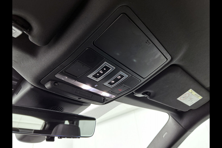 Land Rover Range Rover Evoque 2.0 P200 AWD S R-Dynamic (NL-auto, Goed OnderH, Panorama, Carplay, Camera, Stuur/StoelV, LaneA, Etc)