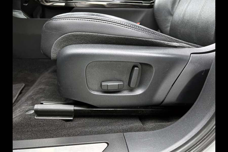 Land Rover Range Rover Evoque 2.0 P200 AWD S R-Dynamic (NL-auto, Goed OnderH, Panorama, Carplay, Camera, Stuur/StoelV, LaneA, Etc)