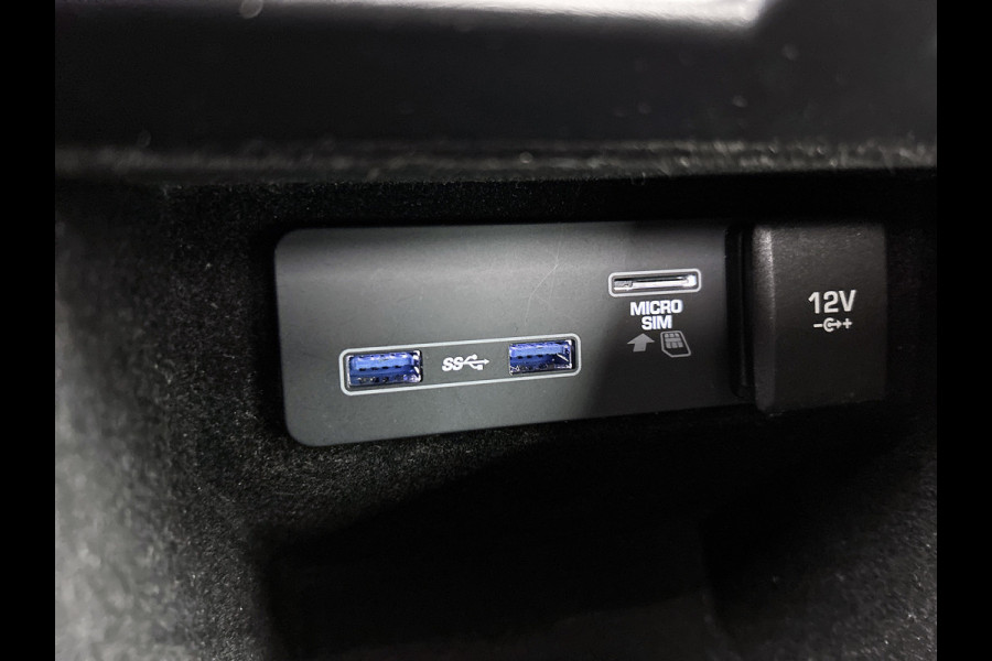 Land Rover Range Rover Evoque 2.0 P200 AWD S R-Dynamic (NL-auto, Goed OnderH, Panorama, Carplay, Camera, Stuur/StoelV, LaneA, Etc)