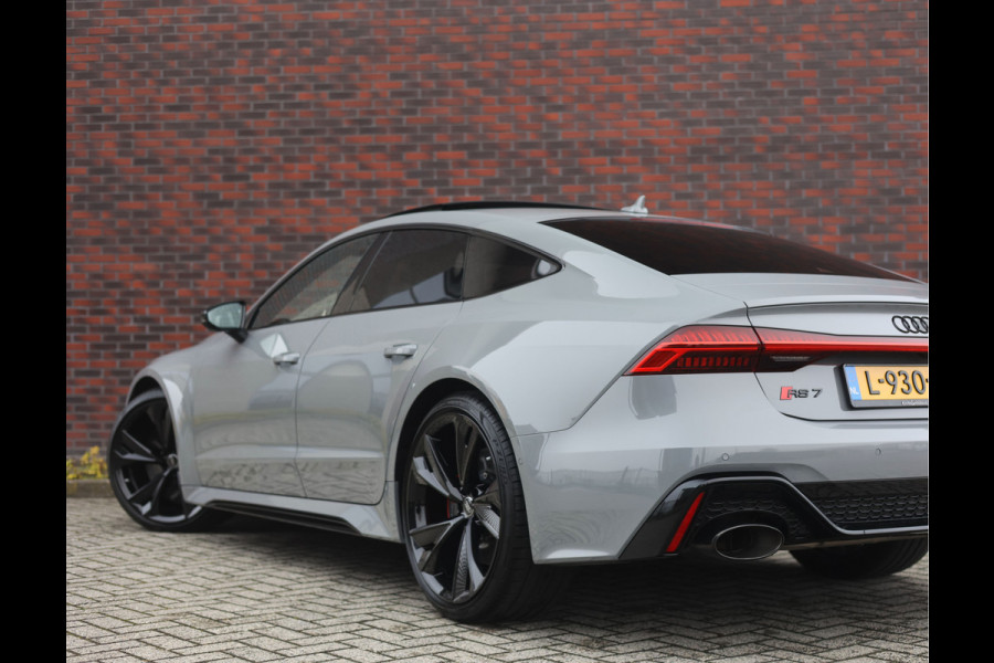 Audi RS7 4.0 TFSI Quattro | Dynamic Plus - Matrix - Rood Design pakket