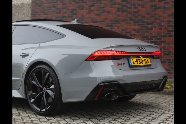 Audi RS7 4.0 TFSI Quattro | Dynamic Plus - Matrix - Rood Design pakket