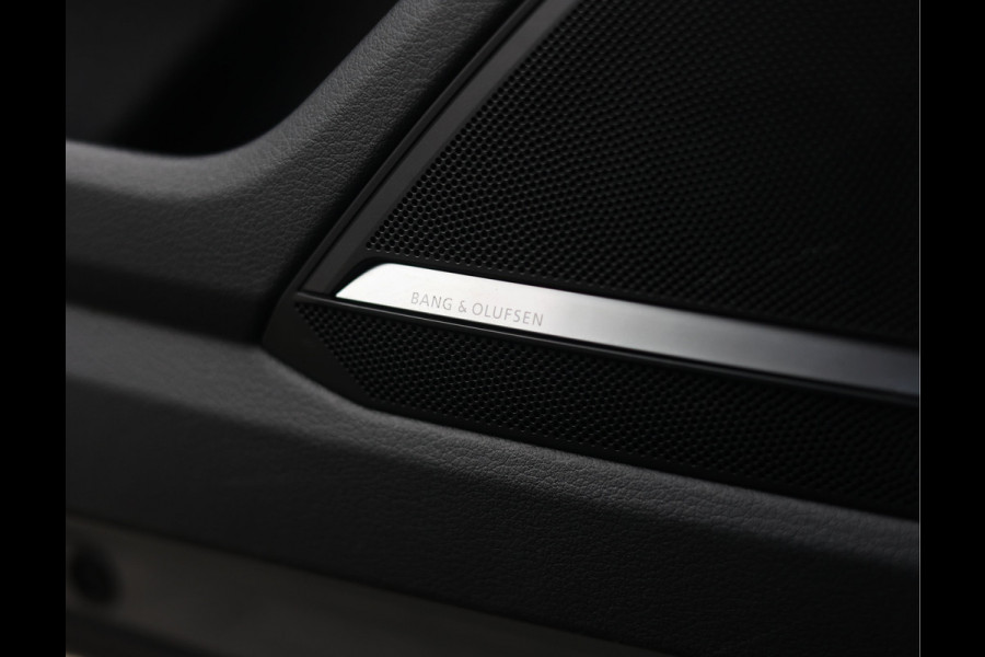 Audi RS7 4.0 TFSI Quattro | Dynamic Plus - Matrix - Rood Design pakket