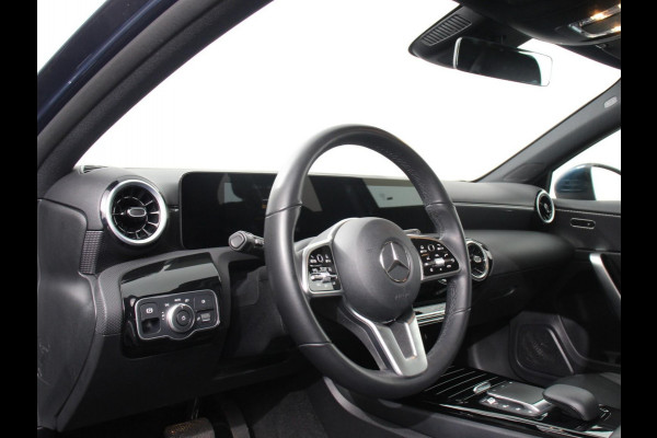 ☞ Mercedes-Benz A-klasse 200 163pk DCT Progressive | DEMO ! | Navigatie Parkeersensoren Camera Cruise Control Stoelverwarming Ledverlichting Climate Control