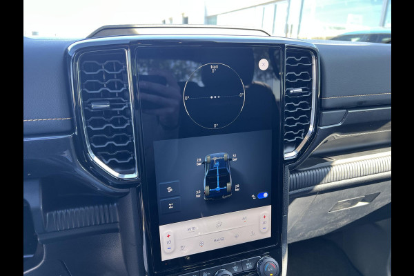 Ford Ranger 2.3 PHEV Wildtrak Double Cab | SCI | 281pk | 0,99% Renteactie |  5 persoons! | Technology Pack Plus Trailer | Cargo Area Pack | Power Rollertop | Prijs excl. BTW incl. BPM | laadkabel mode 3 16A