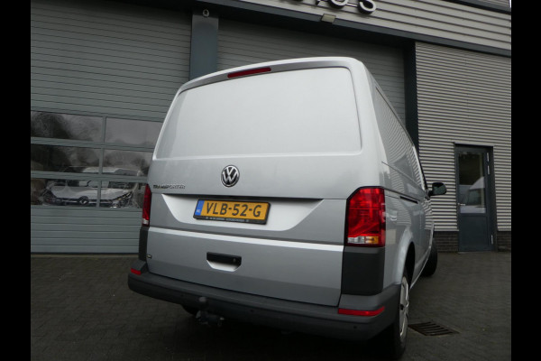 Volkswagen Transporter 2.0tdi L2, 110pk, Airco, Apple Carplay, Camera, PDC, Trekhaak.
