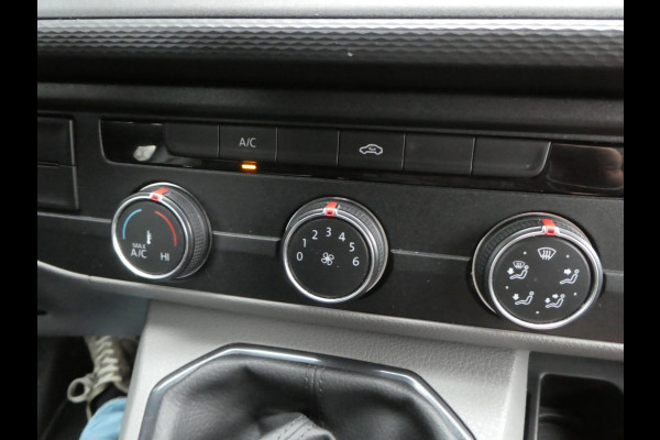 Volkswagen Transporter 2.0tdi L2, 110pk, Airco, Apple Carplay, Camera, PDC, Trekhaak.
