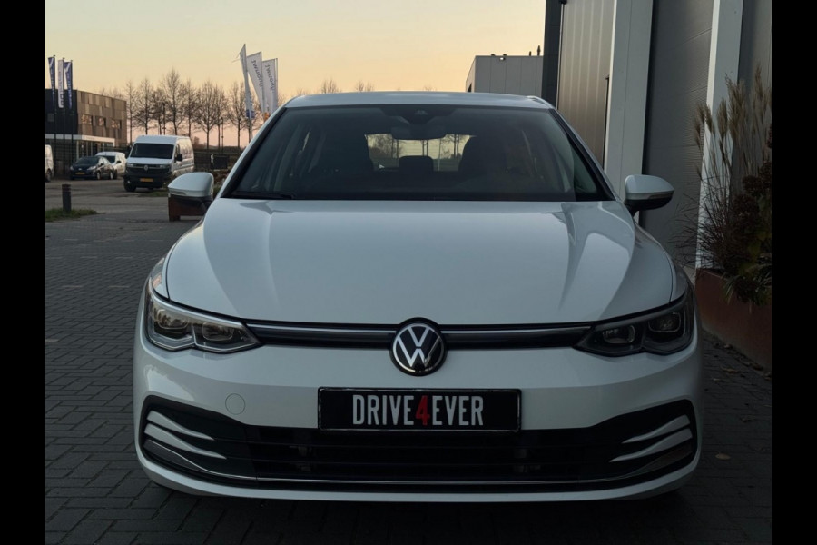 Volkswagen Golf 1.4 eHybrid M22 SFEER NAVI CAMERA PDC IQ LIGHT LED
