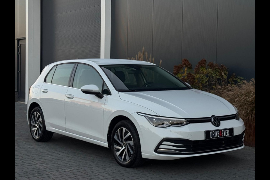 Volkswagen Golf 1.4 eHybrid M22 SFEER NAVI CAMERA PDC IQ LIGHT LED