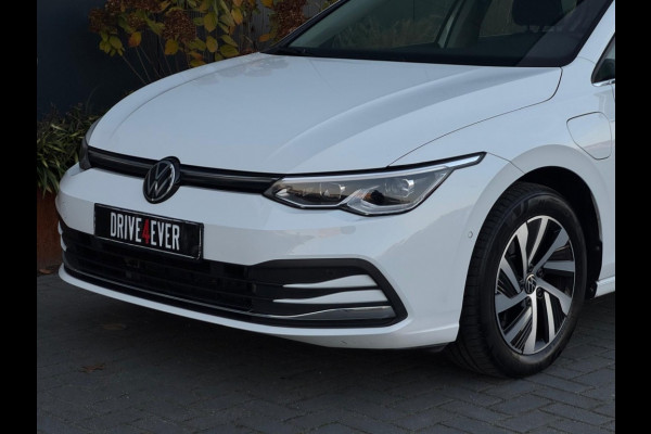 Volkswagen Golf 1.4 eHybrid M22 SFEER NAVI CAMERA PDC IQ LIGHT LED