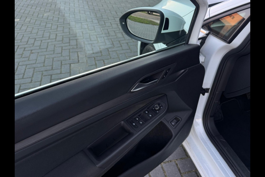 Volkswagen Golf 1.4 eHybrid M22 SFEER NAVI CAMERA PDC IQ LIGHT LED