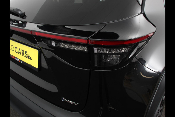 Toyota Yaris Cross 1.5 Hybrid 115 pk Automaat Style Comfort | Navigatie | Apple carplay/Android Auto | Camera | Dab | Full Led | Parkeer sensoren | Climate Control | Lichtmetalen velgen