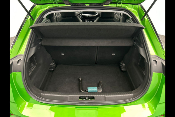 Opel Mokka-e Ultimate 50-kWh 11kw bl. Trekhaak Carplay Camera Adaptieve Cruise Control Stuur/Stoel Verwarming