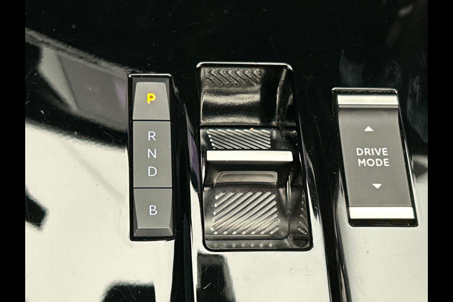 Opel Mokka-e Ultimate 50-kWh 11kw bl. Trekhaak Carplay Camera Adaptieve Cruise Control Stuur/Stoel Verwarming