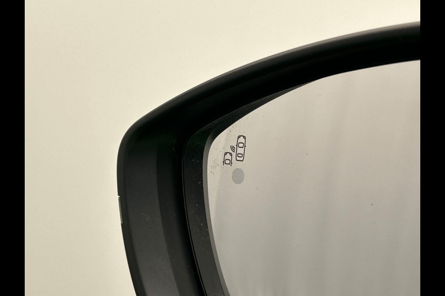 Opel Mokka-e Ultimate 50-kWh 11kw bl. Trekhaak Carplay Camera Adaptieve Cruise Control Stuur/Stoel Verwarming