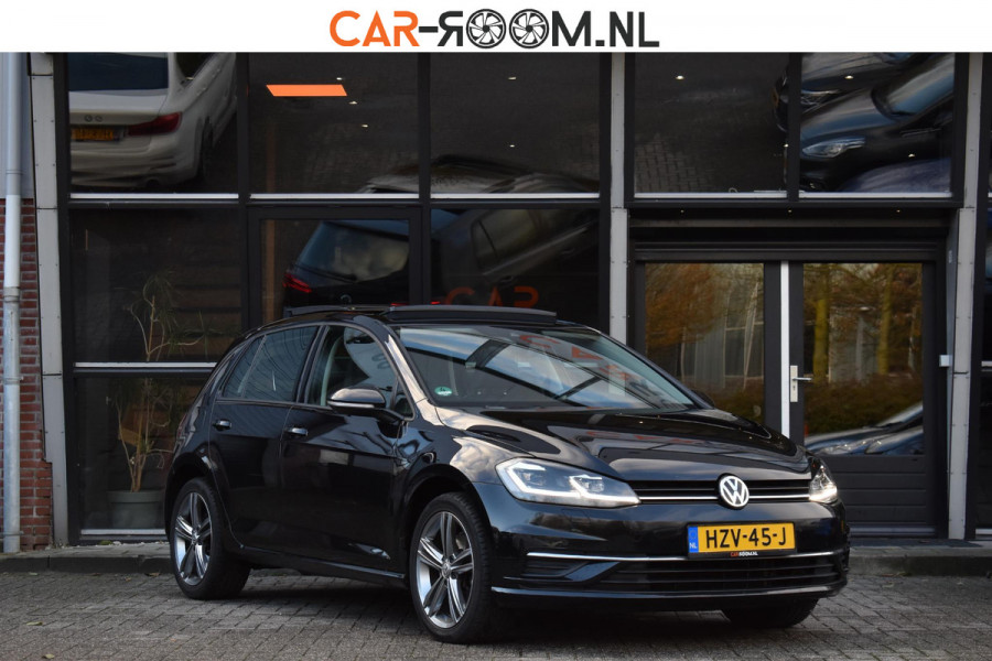 Volkswagen Golf 1.6 TDI Highline Business R Pano ACC Lane Elekstoel