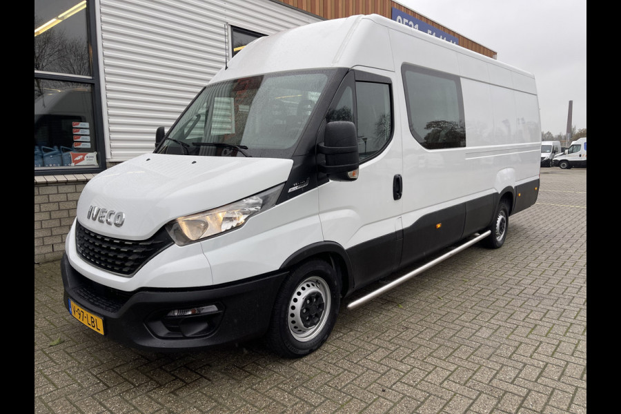 Iveco Daily 35S14V 2.3 410 L4H2 automaat / dubbel cabine 7 persoons / vaste prijs rijklaar € 29.950 ex btw / lease €/ cruise en climate control / trekhaak 3500 kg / euro 6 / bpm vrij