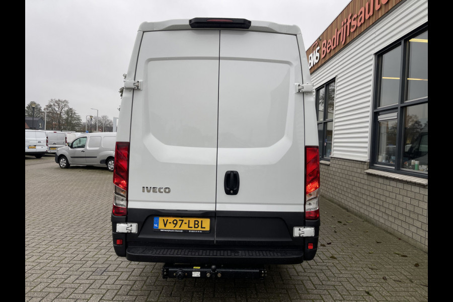 Iveco Daily 35S14V 2.3 410 L4H2 automaat / dubbel cabine 7 persoons / vaste prijs rijklaar € 29.950 ex btw / lease €/ cruise en climate control / trekhaak 3500 kg / euro 6 / bpm vrij