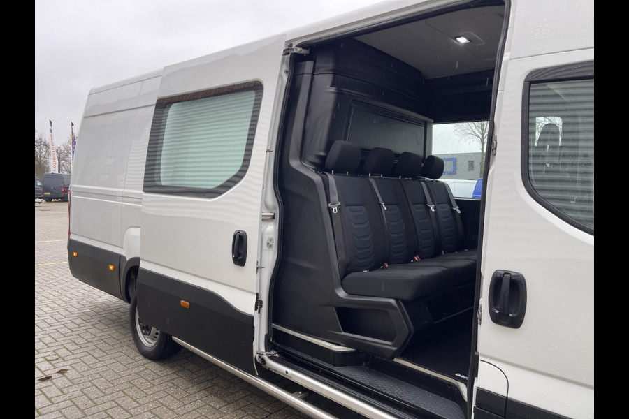 Iveco Daily 35S14V 2.3 410 L4H2 automaat / dubbel cabine 7 persoons / vaste prijs rijklaar € 29.950 ex btw / lease €/ cruise en climate control / trekhaak 3500 kg / euro 6 / bpm vrij