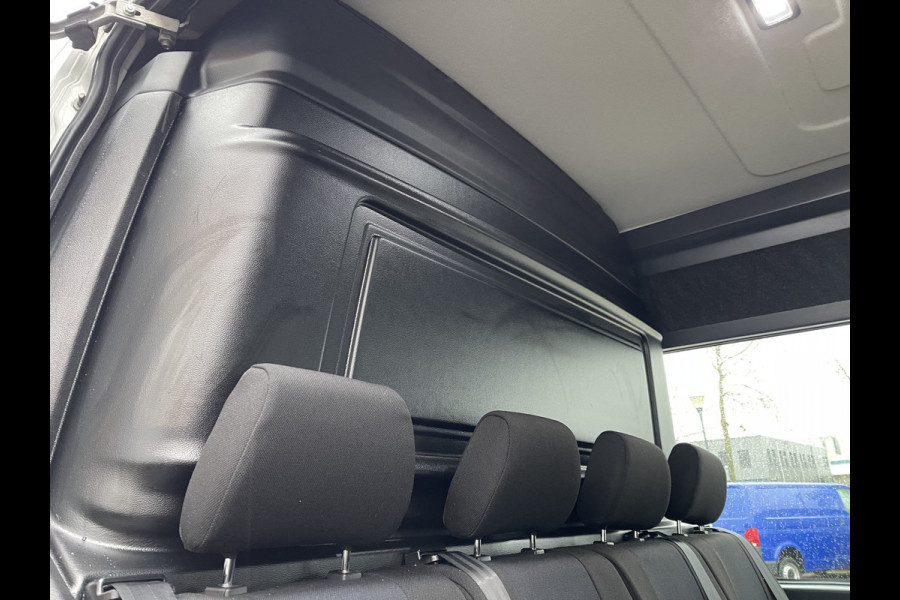 Iveco Daily 35S14V 2.3 410 L4H2 automaat / dubbel cabine 7 persoons / vaste prijs rijklaar € 29.950 ex btw / lease €/ cruise en climate control / trekhaak 3500 kg / euro 6 / bpm vrij