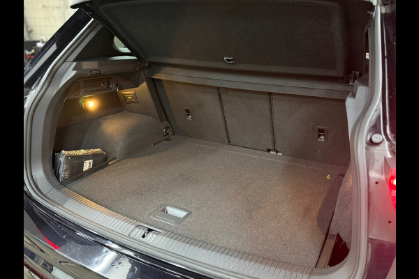 Volkswagen Tiguan 1.5 TSI R-Line | Vol leer | Harman/Kardon | HUD | Navi | Memory | Adaptive Cruise | DAB | Carplay | 20' inch