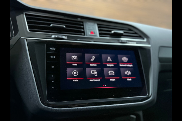 Volkswagen Tiguan 1.5 TSI R-Line | Vol leer | Harman/Kardon | HUD | Navi | Memory | Adaptive Cruise | DAB | Carplay | 20' inch