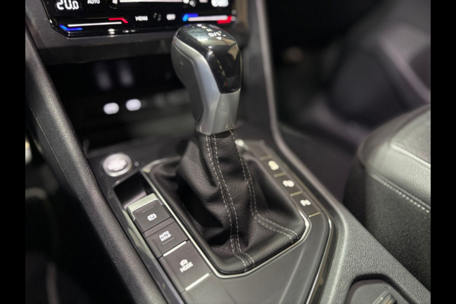 Volkswagen Tiguan 1.5 TSI R-Line | Vol leer | Harman/Kardon | HUD | Navi | Memory | Adaptive Cruise | DAB | Carplay | 20' inch