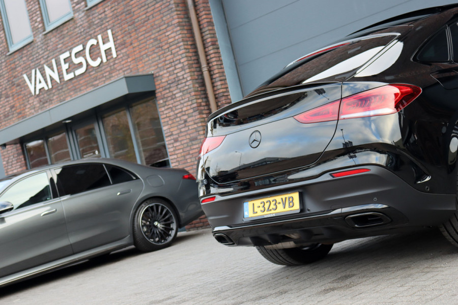 Mercedes-Benz GLE Coupé 350 d 4MATIC AMG Line | Luchtvering | Burmester | Panoramadak | Trekhaak | Surround Camera | Dodehoekassistent | Multibeam LED | Bekerhouder verwarmd |