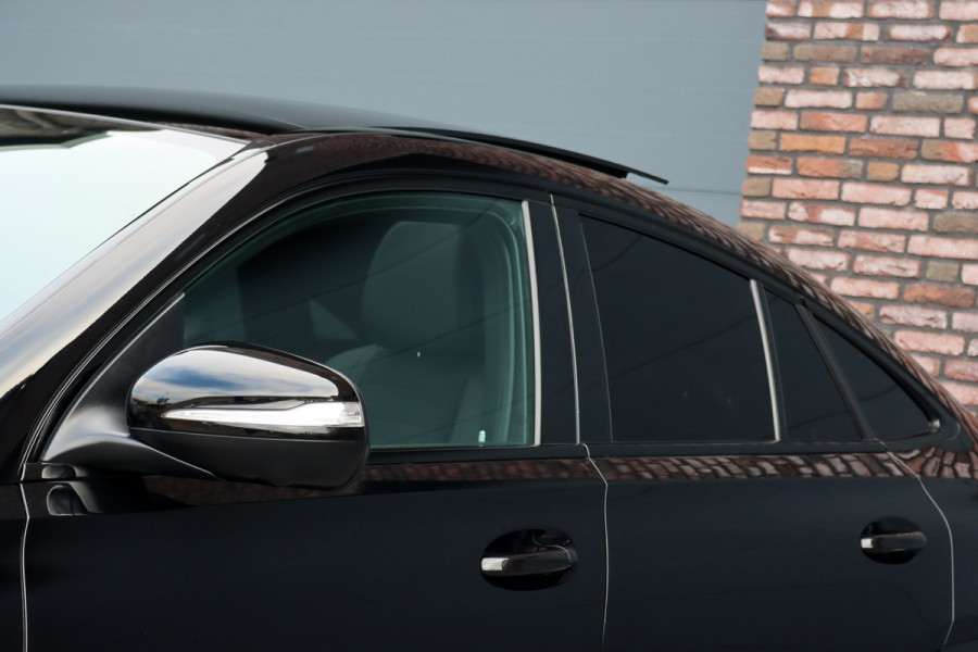 Mercedes-Benz GLE Coupé 350 d 4MATIC AMG Line | Luchtvering | Burmester | Panoramadak | Trekhaak | Surround Camera | Dodehoekassistent | Multibeam LED | Bekerhouder verwarmd |