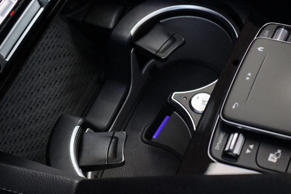 Mercedes-Benz GLE Coupé 350 d 4MATIC AMG Line | Luchtvering | Burmester | Panoramadak | Trekhaak | Surround Camera | Dodehoekassistent | Multibeam LED | Bekerhouder verwarmd |