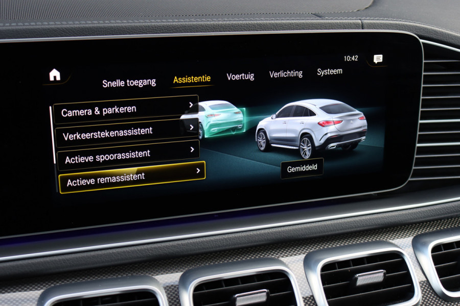 Mercedes-Benz GLE Coupé 350 d 4MATIC AMG Line | Luchtvering | Burmester | Panoramadak | Trekhaak | Surround Camera | Dodehoekassistent | Multibeam LED | Bekerhouder verwarmd |