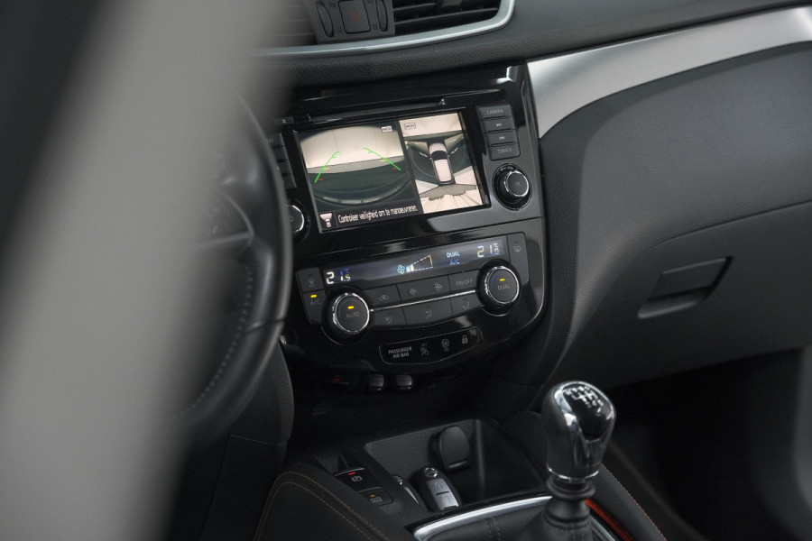 Nissan QASHQAI DIG-T 140pk N-Motion | Trekhaak | 360 Camera | Apple Carplay | Panoramadak