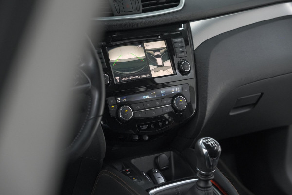 Nissan QASHQAI DIG-T 140pk N-Motion | Trekhaak | 360 Camera | Apple Carplay | Panoramadak