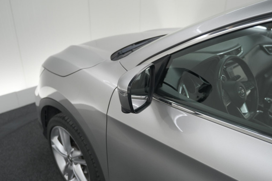 Nissan QASHQAI DIG-T 140pk N-Motion | Trekhaak | 360 Camera | Apple Carplay | Panoramadak