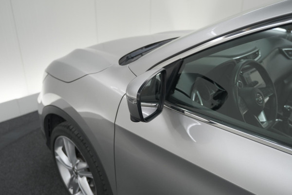 Nissan QASHQAI DIG-T 140pk N-Motion | Trekhaak | 360 Camera | Apple Carplay | Panoramadak