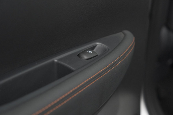 Nissan QASHQAI DIG-T 140pk N-Motion | Trekhaak | 360 Camera | Apple Carplay | Panoramadak