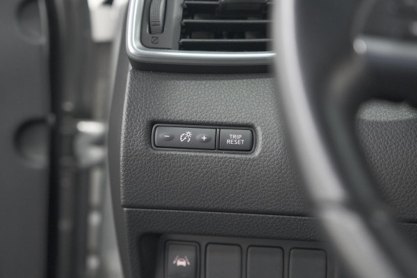 Nissan QASHQAI DIG-T 140pk N-Motion | Trekhaak | 360 Camera | Apple Carplay | Panoramadak