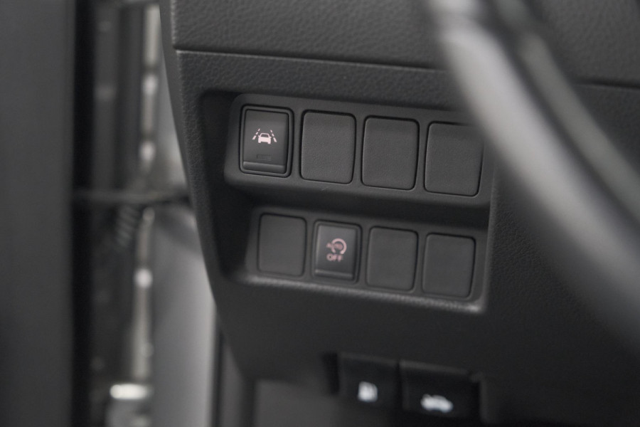 Nissan QASHQAI DIG-T 140pk N-Motion | Trekhaak | 360 Camera | Apple Carplay | Panoramadak