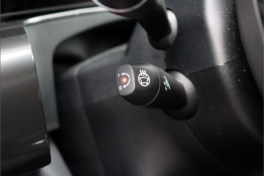 Mercedes-Benz EQC 400 4MATIC AMG Line 80 kWh | ex BTW € 36.500,- | Schuifdak | Distronic+ | Memory | Verwarmd Stuurwiel | Surround Camera | Leder | Keyless Go | Augmented Reality | Voorklimatisering |