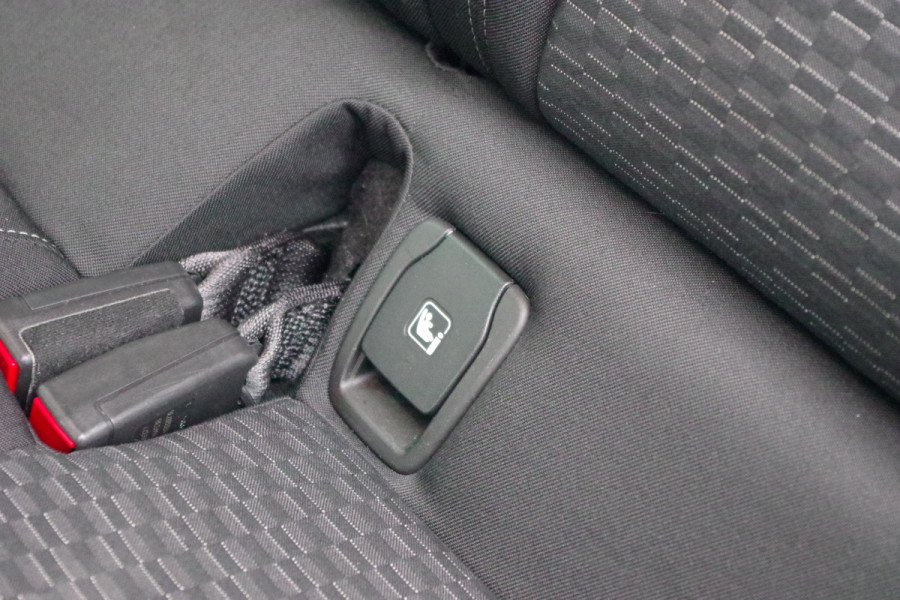 Opel Astra 1.0 Turbo 105 PK 120 Jaar Edition, Climate Control, Navigatie