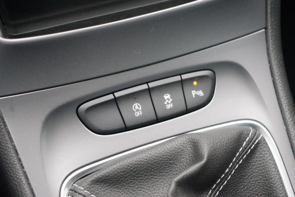 Opel Astra 1.0 Turbo 105 PK 120 Jaar Edition, Climate Control, Navigatie