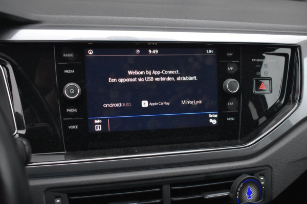 Volkswagen Polo 1.0 TSI Highline | STOELVERWARMING | ADAPTIEVE CRUISE CONTROLE | CLIMATE CONTROLE | PARKEERSENSOREN VOOR EN ACHTER