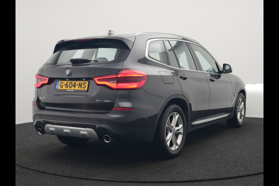 BMW X3 sDrive20i High Executive 184pk Dealer O.H. 34.624 KM | Panodak | Head Up | Camera | Lederen Sportstoelen Verwarmd | Keyless | Navigatie | Cruise Control | DAB |