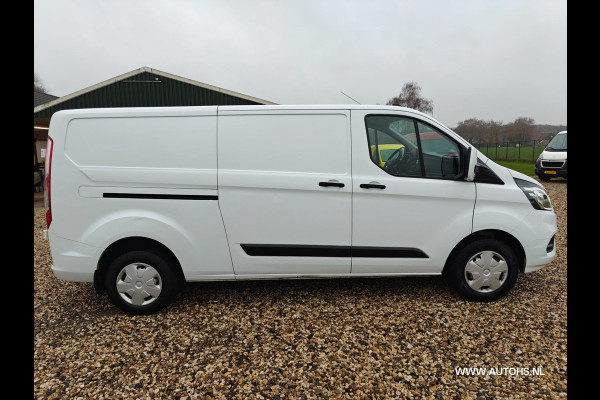 Ford Transit Custom 300 2.0 TDCI L2H1 Euro 6 , Camera , navi , apk okt 2026 , Distributie vervangen , nette bus.