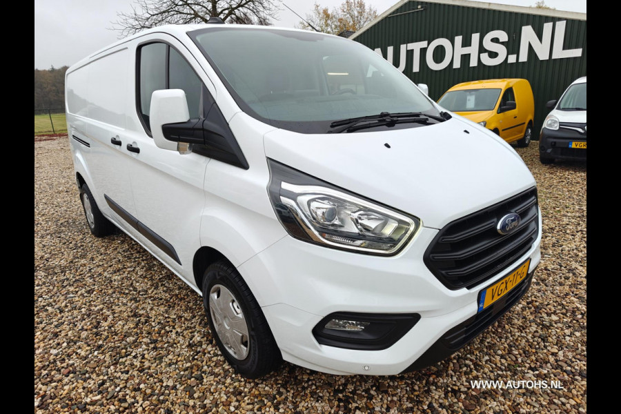Ford Transit Custom 300 2.0 TDCI L2H1 Euro 6 , Camera , navi , apk okt 2026 , Distributie vervangen , nette bus.