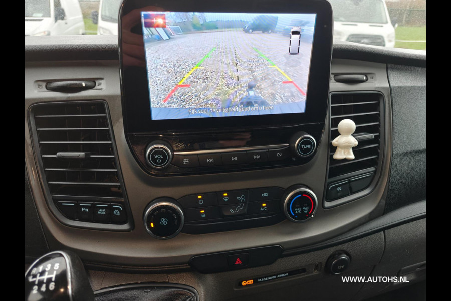 Ford Transit Custom 300 2.0 TDCI L2H1 Euro 6 , Camera , navi , apk okt 2026 , Distributie vervangen , nette bus.