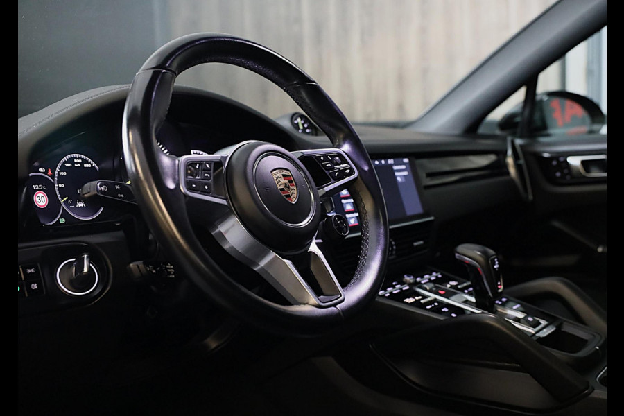 Porsche Cayenne Coupé 3.0 E-Hybrid / Acc / Sport Chrono / Leder / Pano / Memory / Bose / 360 Camera / Trekhaak / 21 Inch