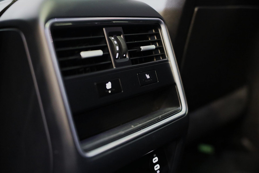 Porsche Cayenne Coupé 3.0 E-Hybrid / Acc / Sport Chrono / Leder / Pano / Memory / Bose / 360 Camera / Trekhaak / 21 Inch